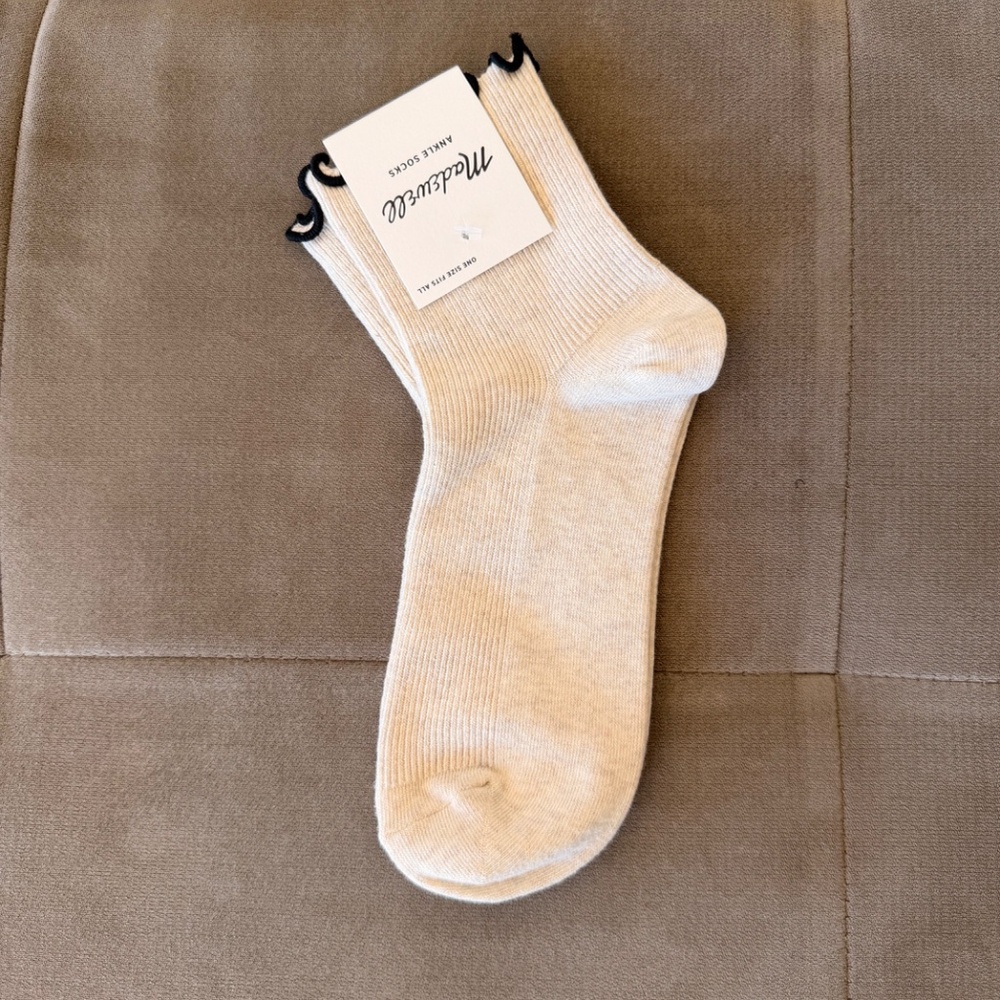 Madewell Lettuce-Trim Ankle Socks - Picture 2 of 3